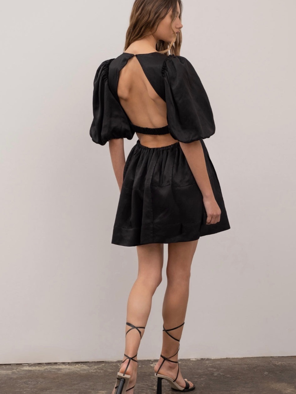 Moon River Black Puff-Sleeve Mini Dress size Medium